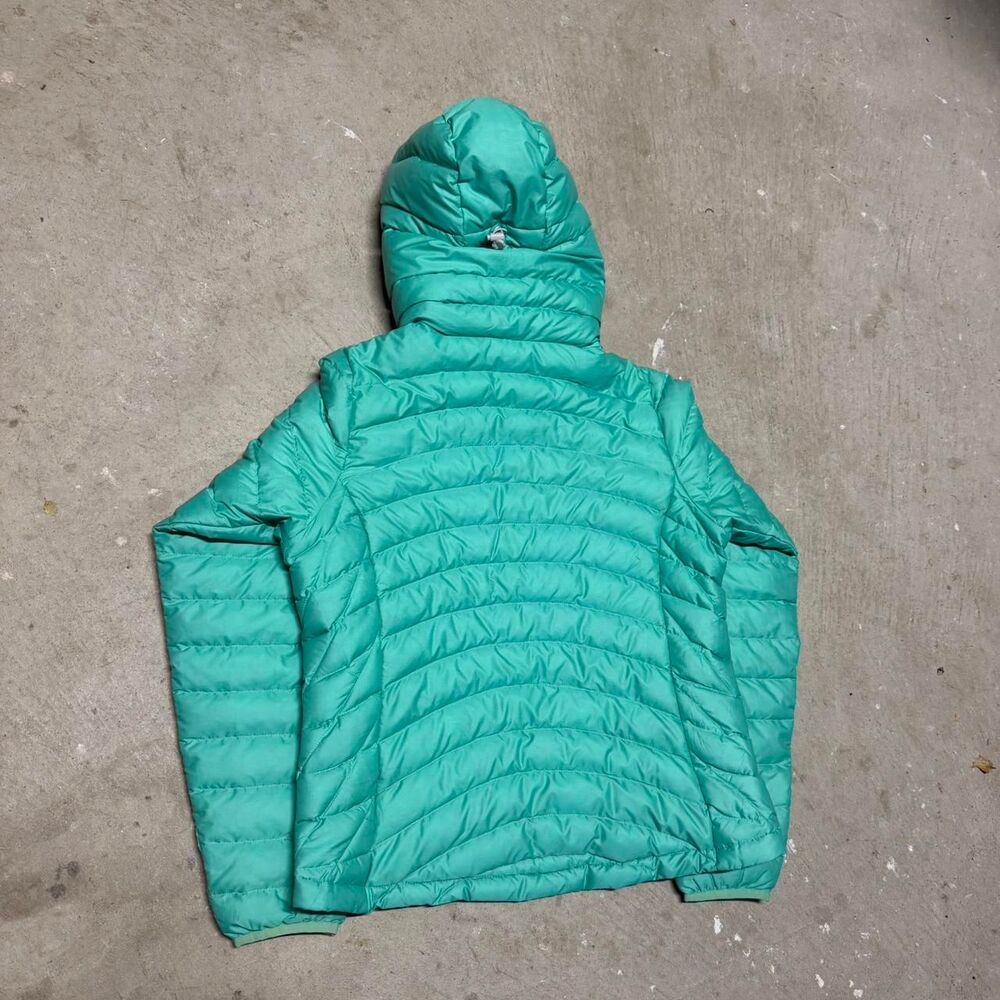 Patagonia Women's Green and Blue Jacket - Picture 3 of 3